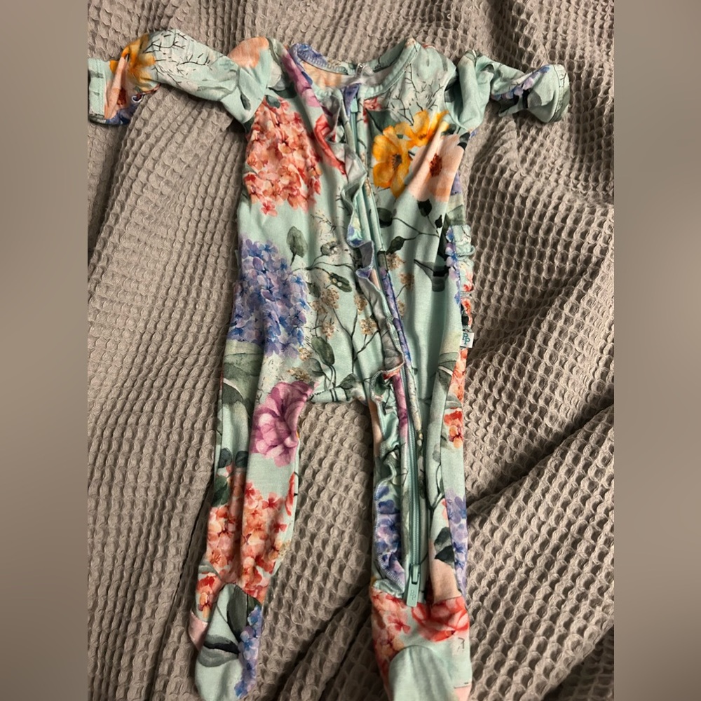Posh Peanut Zip Ruffle Footie